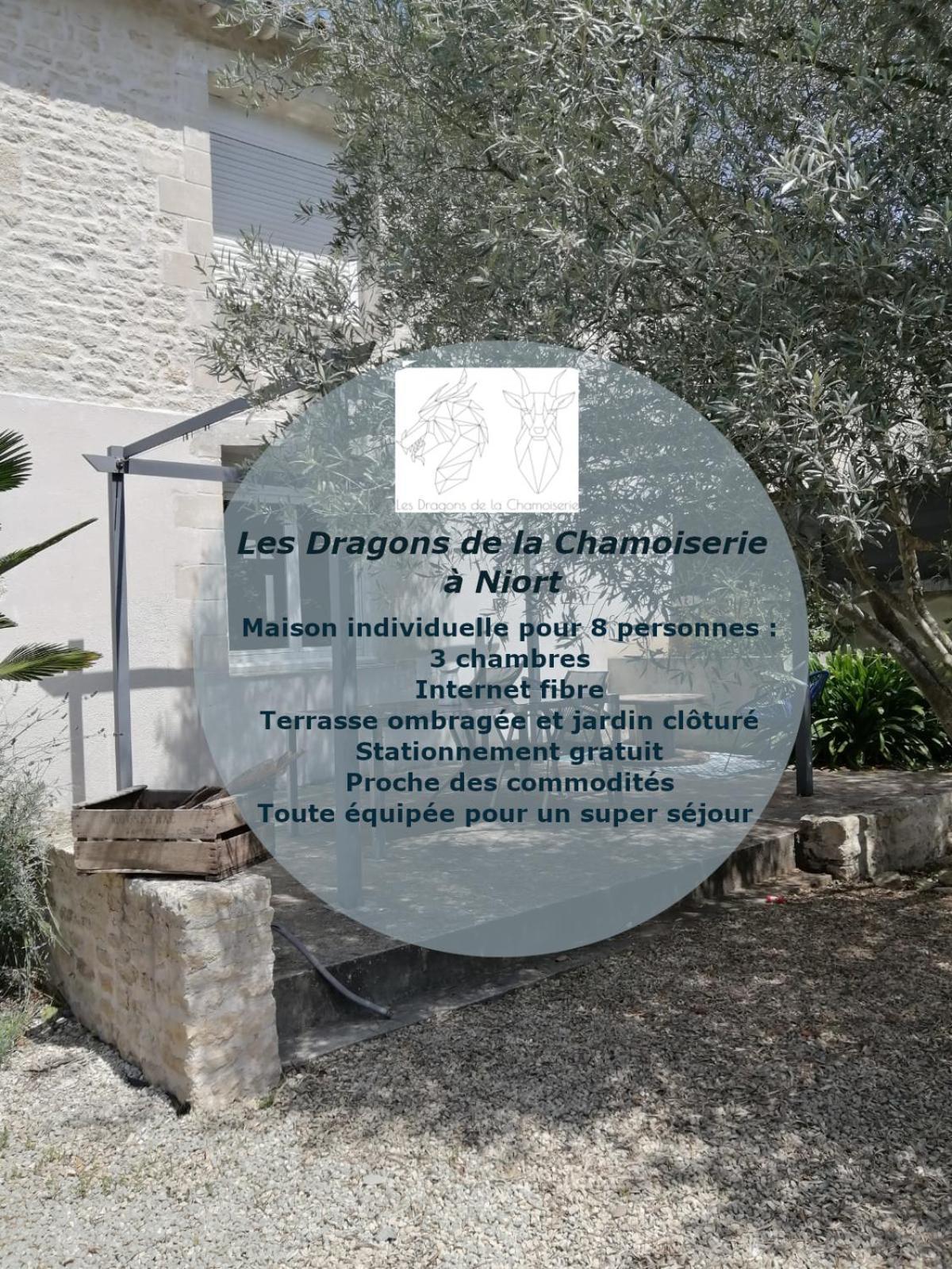 Jolie Maison De Avec Un Extérieur Au Calme - Les Dragons De La Chamoiserie *